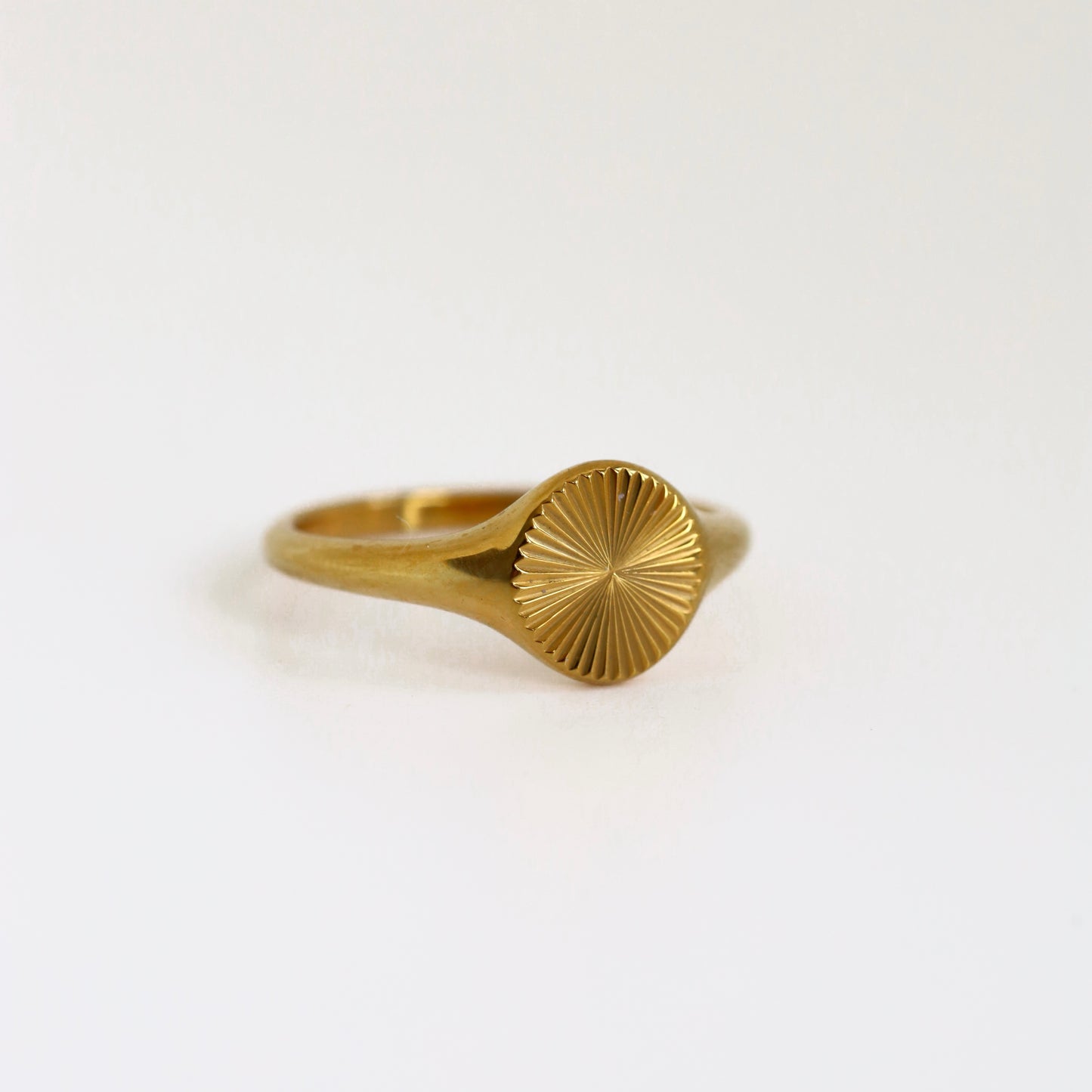 Round Sun Signet Ring