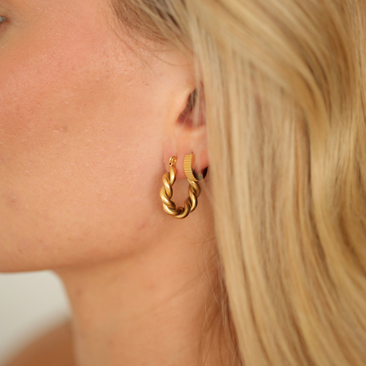 Twisted Rope Hoops