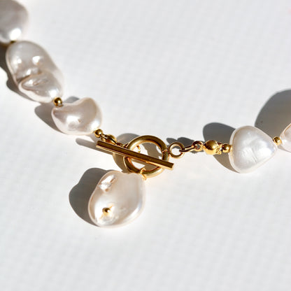 Uluwatu Pearl Toggle Necklace