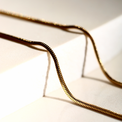 Ellie Square Herringbone Necklace