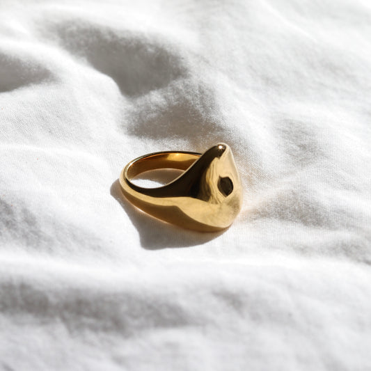 Merle Bold Abstract Ring