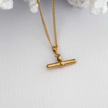 Hali Toggle Necklace