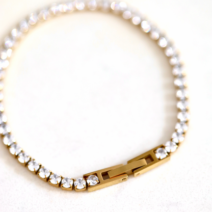 Tennis bracelet